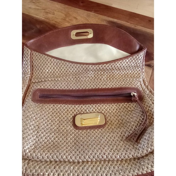 Tarnish Brand Gold Shoulder Bag - Picture 3 of 5